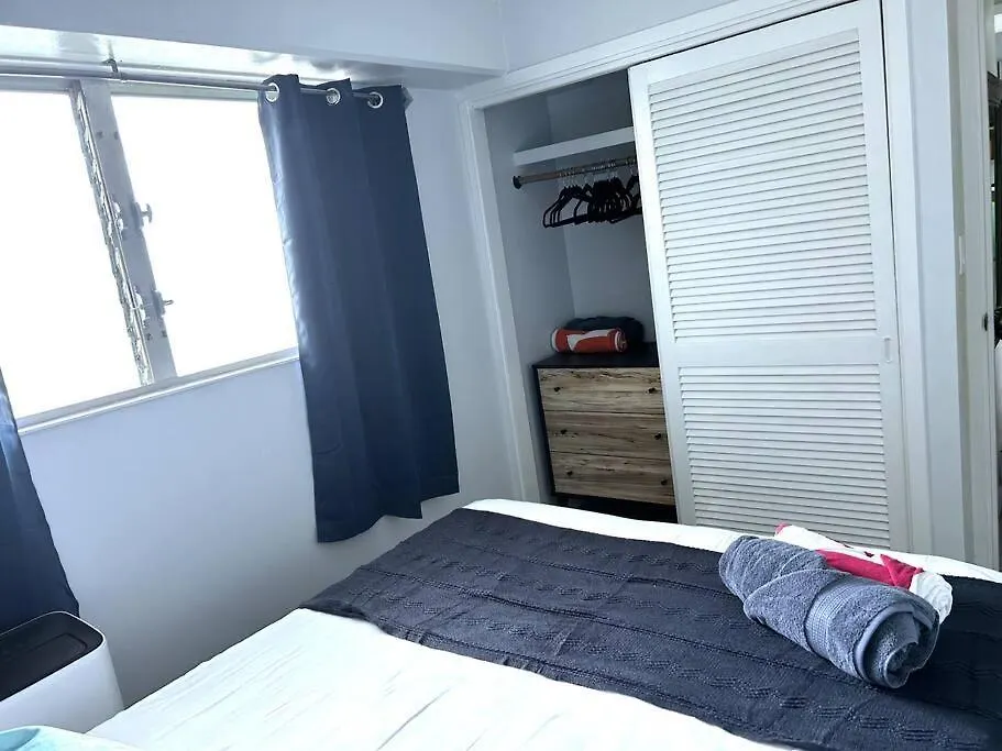 Spacious 2 Bedroom, 1 Bath Waikiki Condo Honolulu 0*,